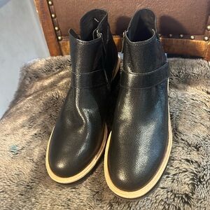 Eileen Fisher Cargo Black Embossed Leather Wedge Side Zip Booties, Size 11
